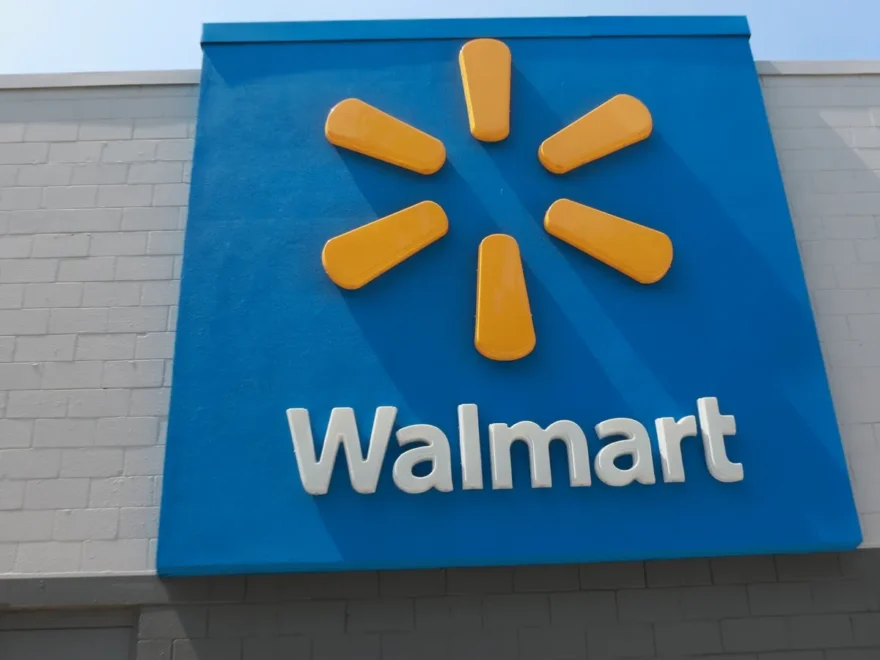 Walmart Used AI To Crunch 850M Product Data Points And Improve CX CIO Dive