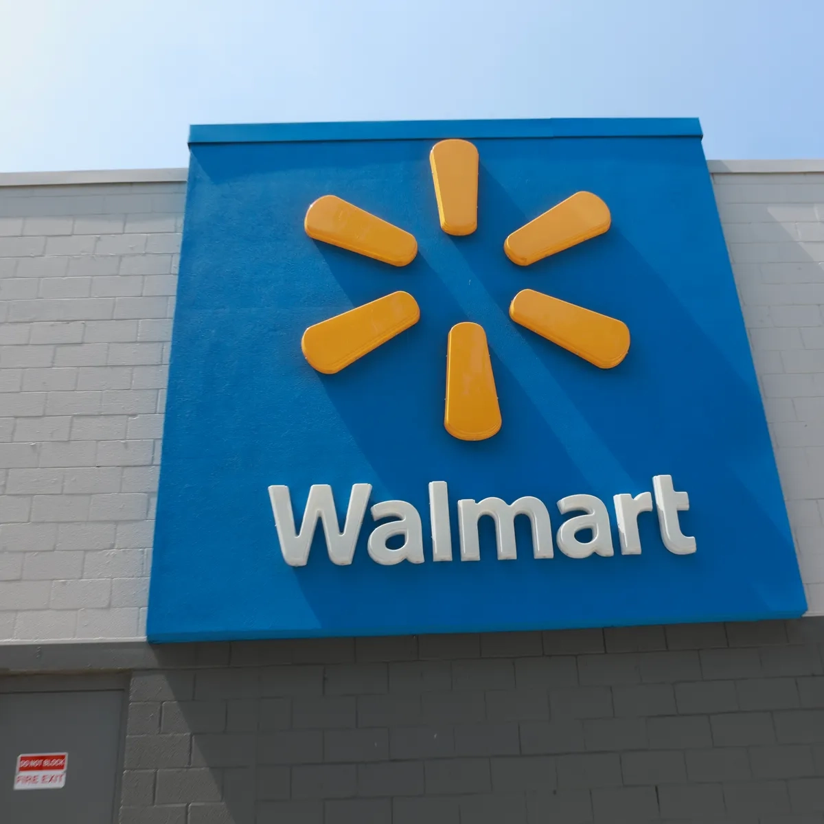 Walmart Used AI To Crunch 850M Product Data Points And Improve CX CIO Dive
